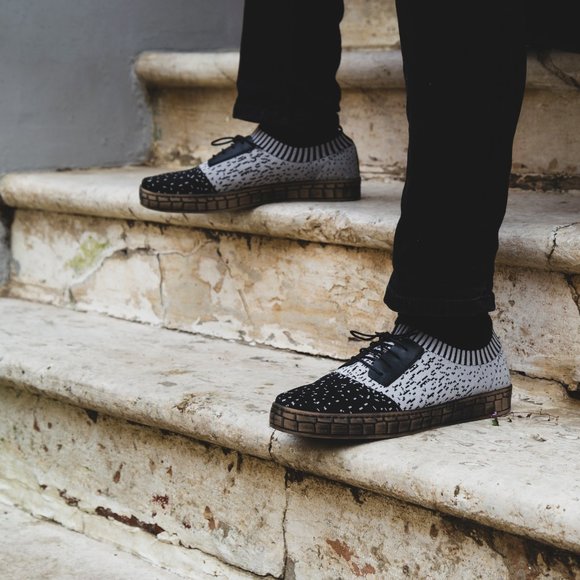 HYKEE Men’s Breathable Lightweight Casual Shoe - Picture 7 of 8